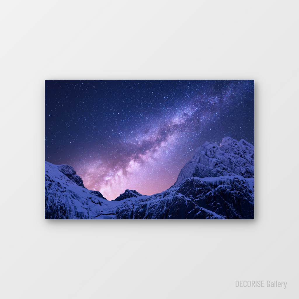 Droga Mleczna nad ośnieżonymi szczytami