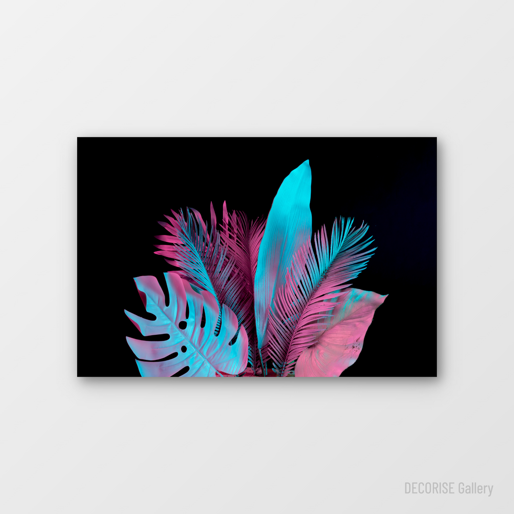 Liście tropikalne w neonowym świetle
