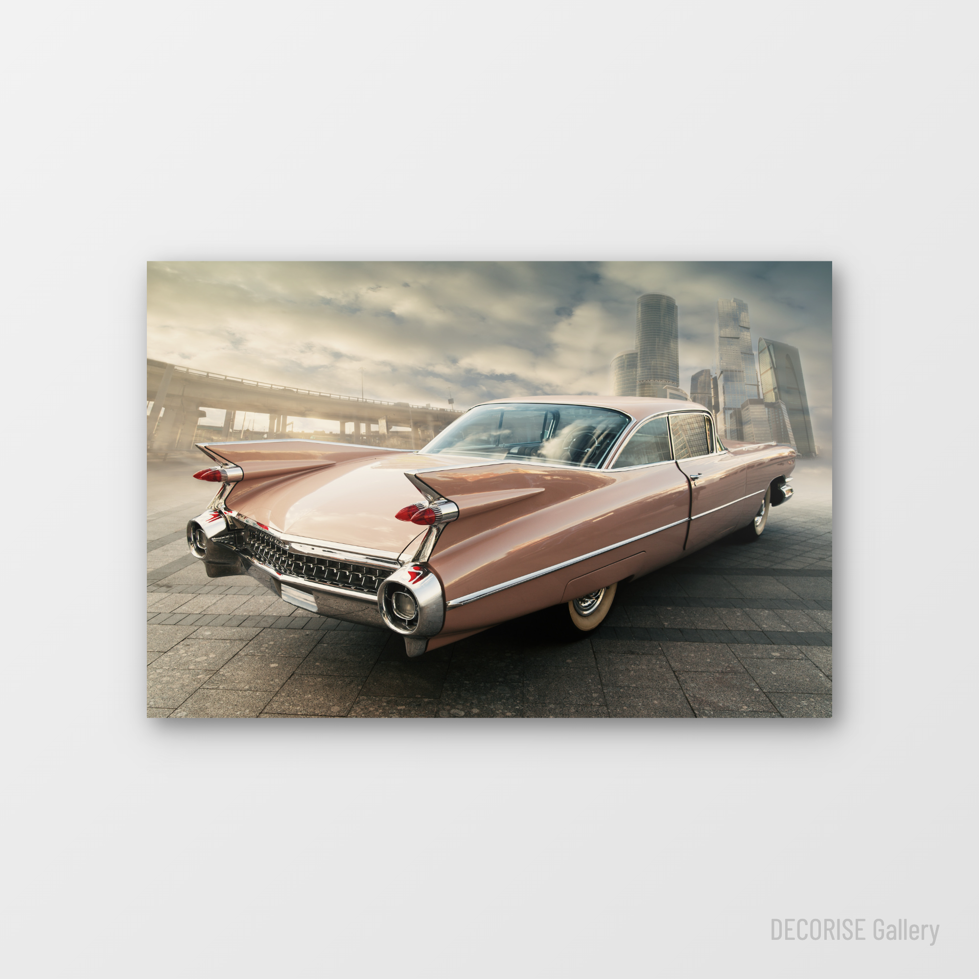 Różowy amerykański samochód na tle wieżowców