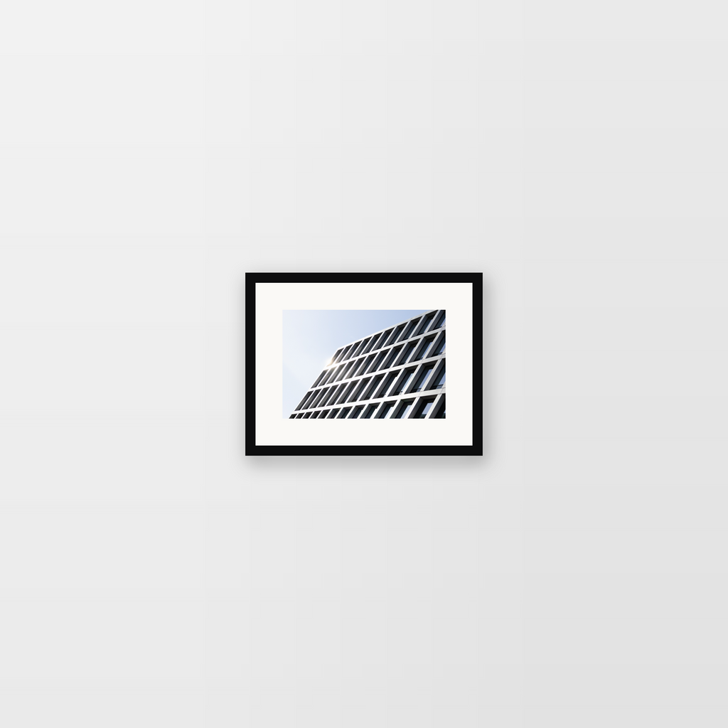 Fine Art Print - Fragment fasady nowoczesnego biurowca