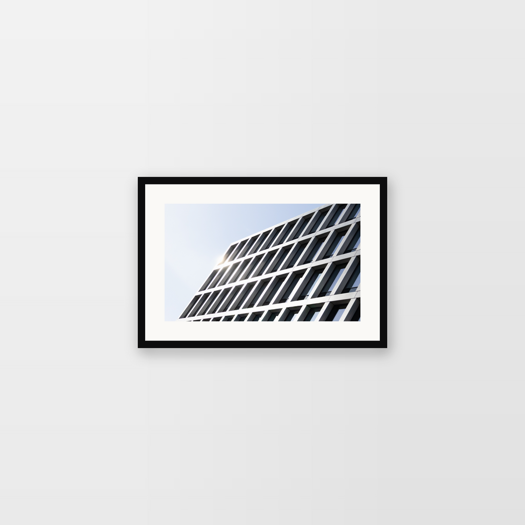 Fine Art Print - Fragment fasady nowoczesnego biurowca